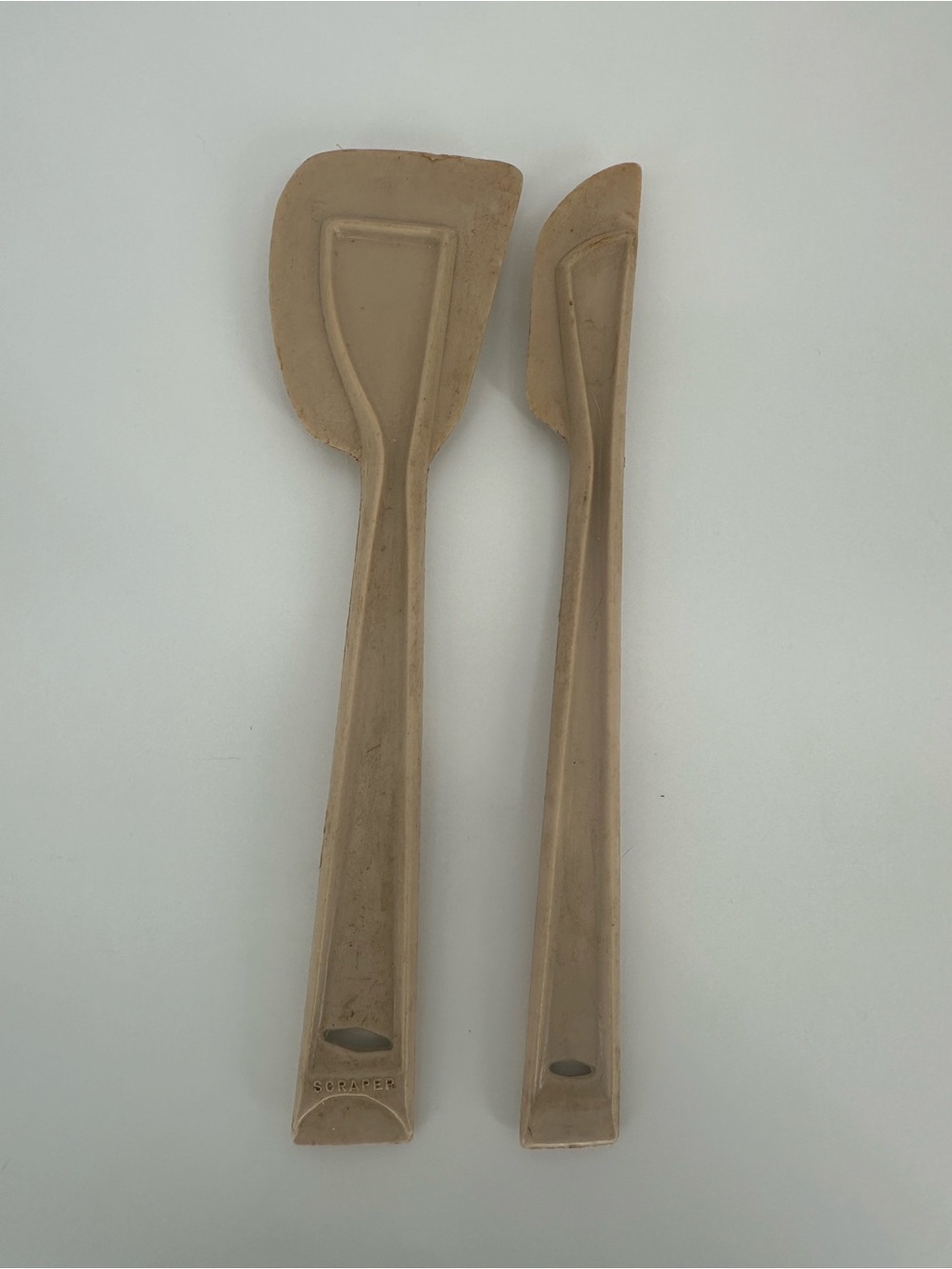 Vintage Silicone Spatula Set in Beige Kitchen Utensils